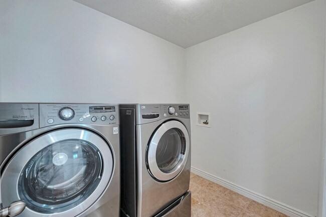 Building Photo - 503 N 850 W