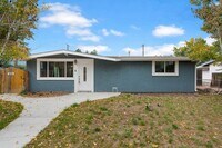 Building Photo - Adorable updated 2bdrm rancher