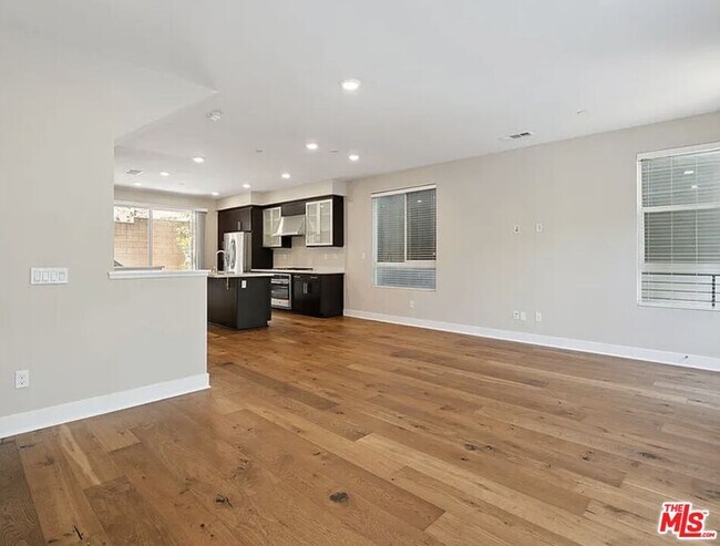 Building Photo - 6746 Gill Way
