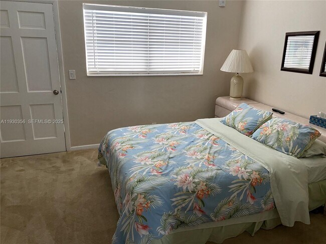 Building Photo - 467 Golden Isles Dr