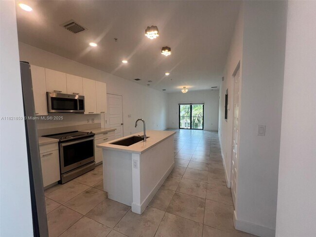 Building Photo - 4636 NW 84th Ave