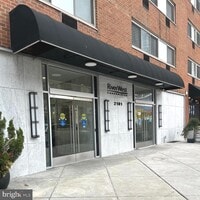 Building Photo - 2101 Chestnut St