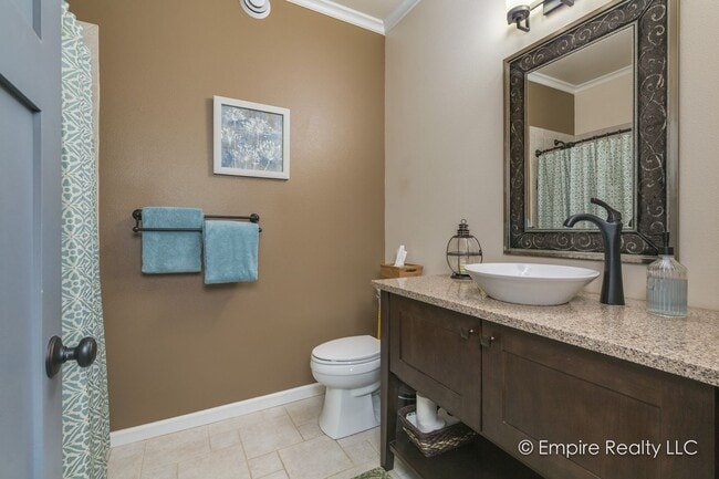Building Photo - 3 Bed/2 Bath Single Family Home North of F...