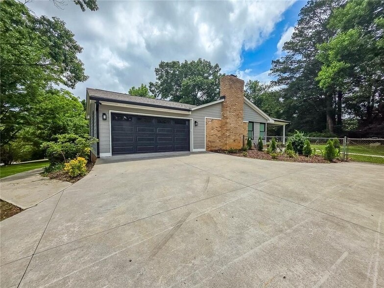 Building Photo - 771 Mockingbird Ln