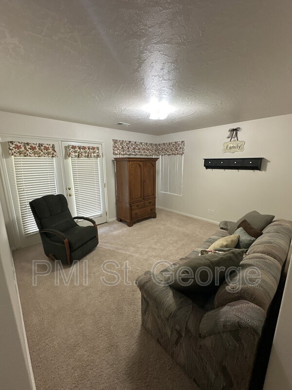 Building Photo - 149 N Turnbury Ln