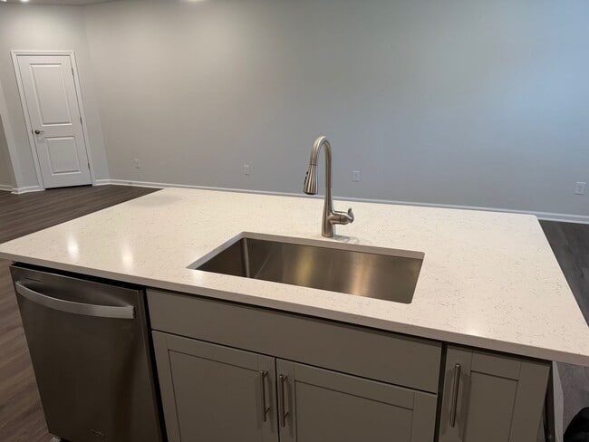 Building Photo - Gibsonville / Townhome