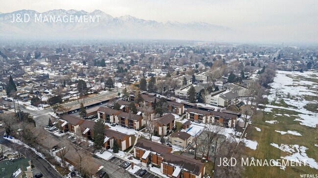 Building Photo - 2416 S Elizabeth St