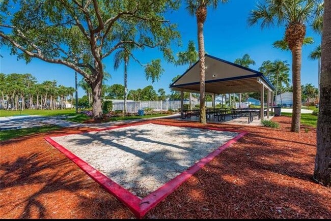 Building Photo - 5836 Rambler Rose Way