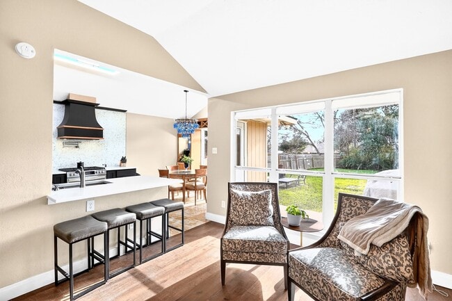 Building Photo - 2230 Howell Ave