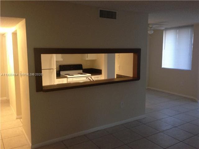 Building Photo - 8255 SW 152nd Ave