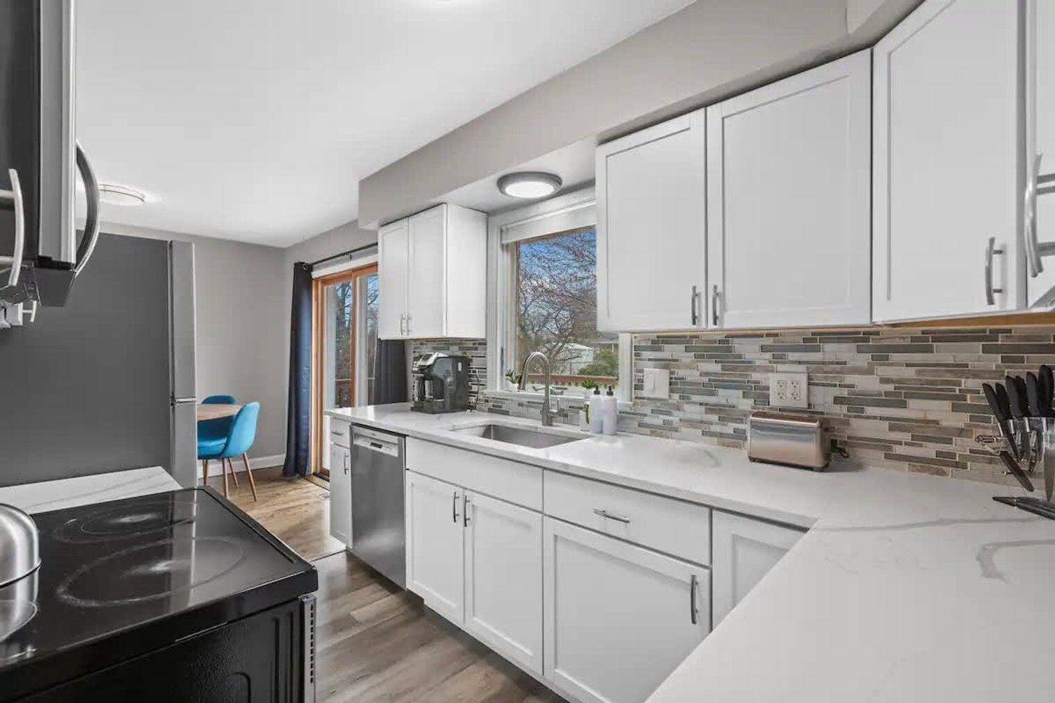 Building Photo - 436 Springhill Dr