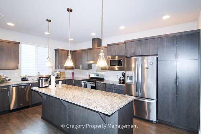 Building Photo - 19209 8th Ave W