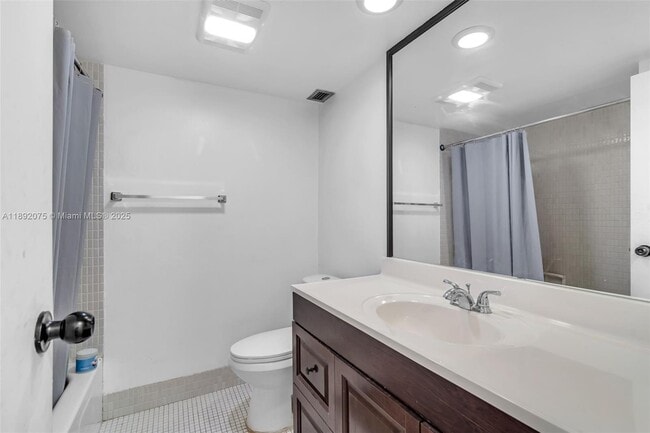 Building Photo - 6100 S Falls Cir Dr
