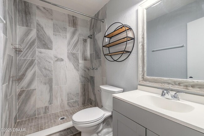 Building Photo - 109 S Colorado Ave