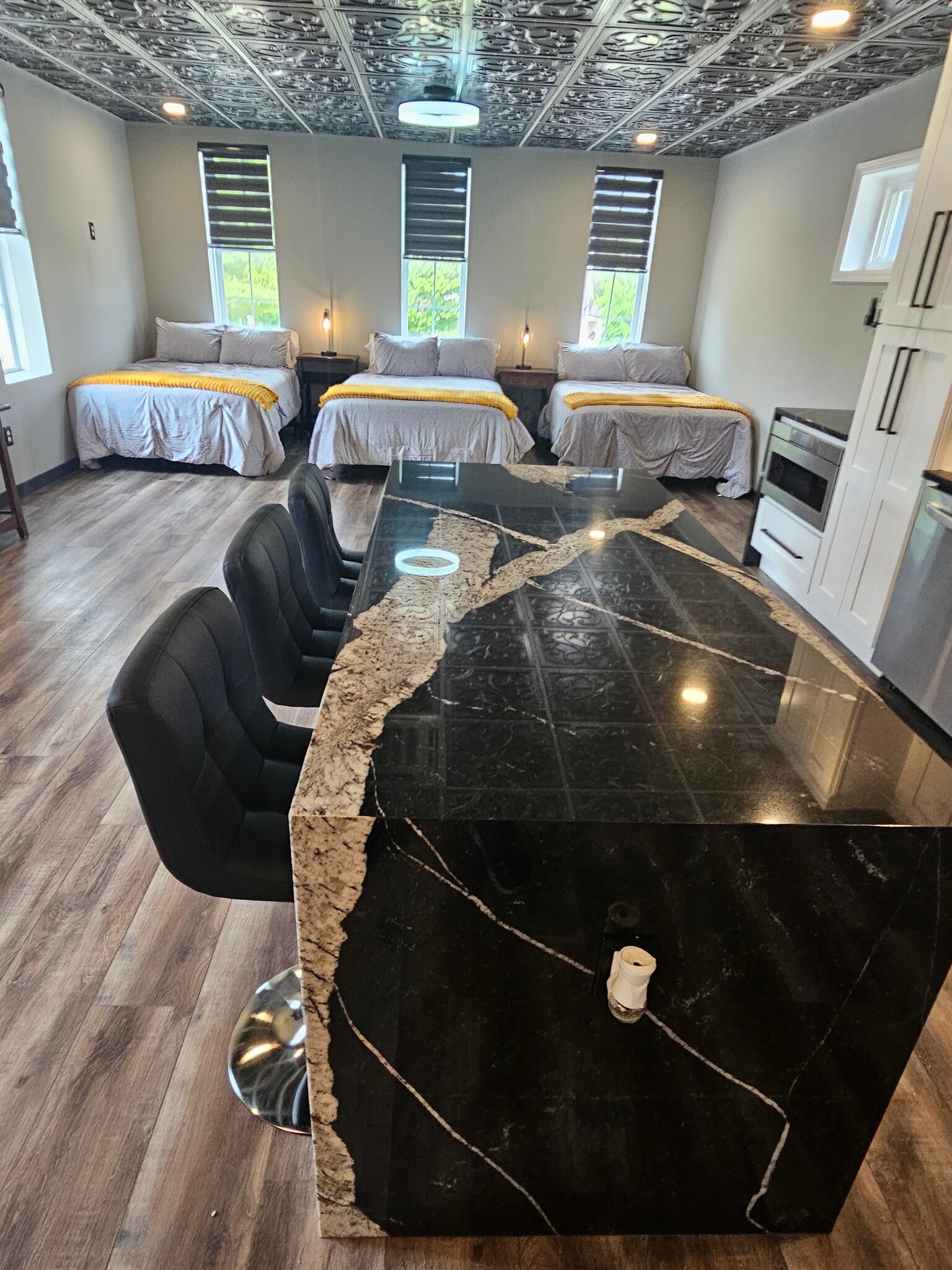 Building Photo - 223 Main St