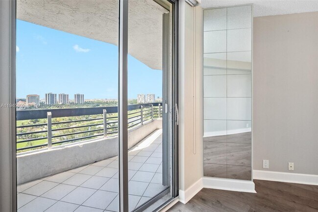 Building Photo - 3400 NE 192 St