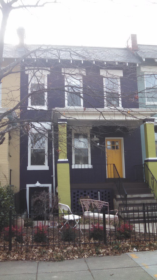 front - 50 Channing St NW