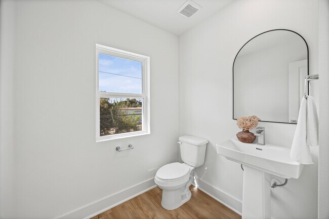 Building Photo - 5109 Avenue J