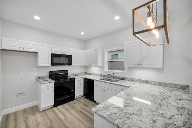 Building Photo - 407 Dallas St