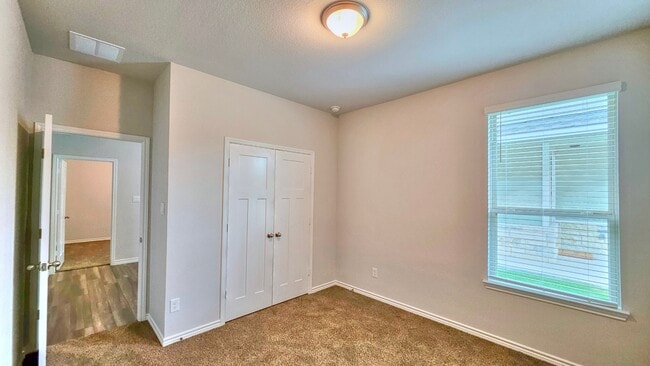 Building Photo - 919 Toledo Bend Dr