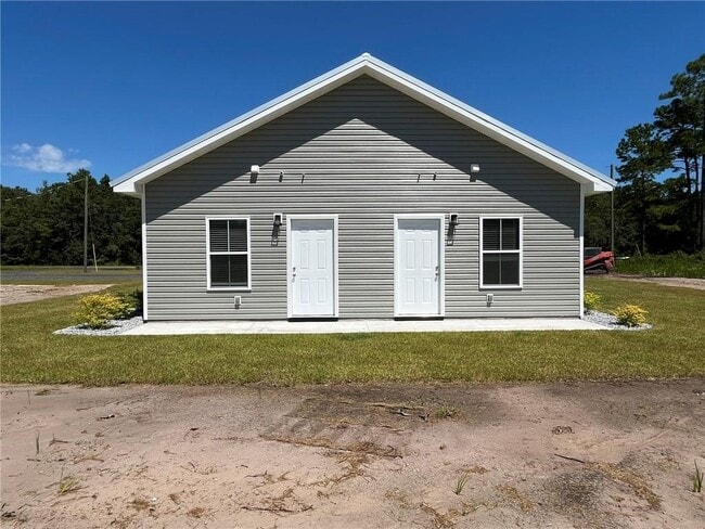 Building Photo - 1552 Swamp Rd