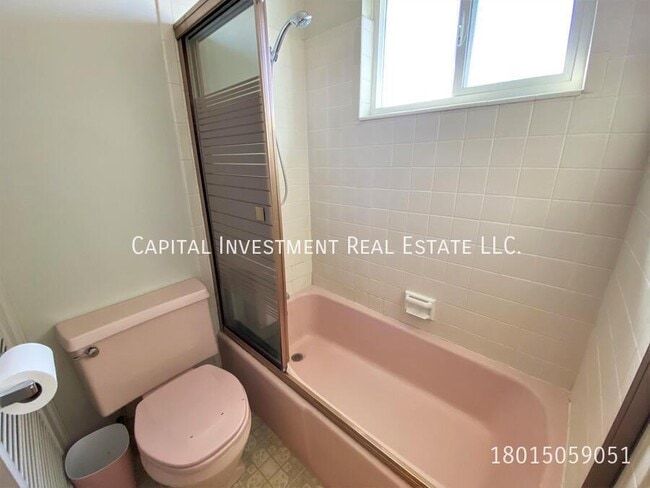 Building Photo - 1455 E 4230 S