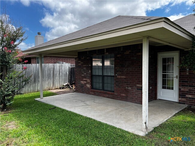 Building Photo - 5505 Gunnison Dr