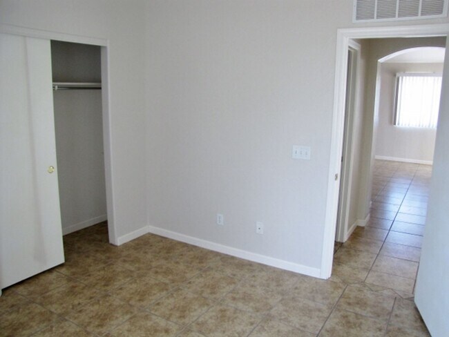 Building Photo - 4BR/2BA/2CG, 1889 sq.ft. home in Copper Sk...