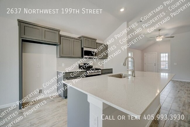 Building Photo - 2637 NW 199th St