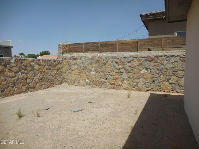 Building Photo - 13425 Emerald Crystal Dr