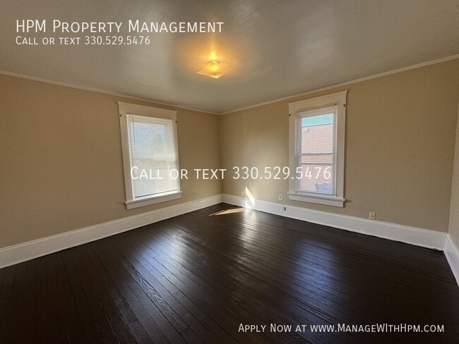 Building Photo - 1215 21st St NW