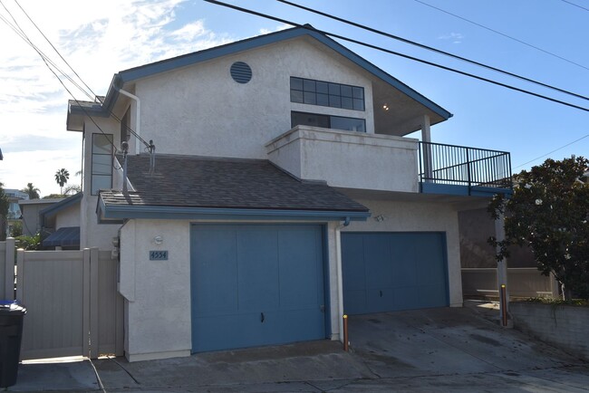 Building Photo - Newly Remodeled Ocean View Home in Ocean B...