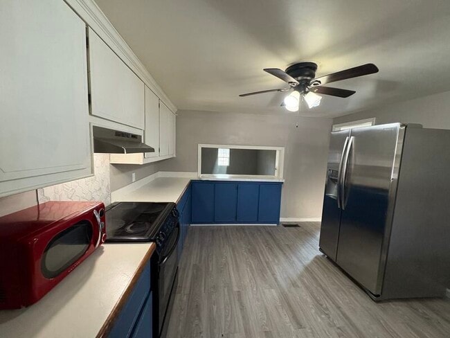 Building Photo - 721 Litchfield Ln