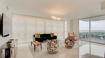 Building Photo - 4240 Galt Ocean Dr