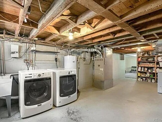 Building Photo - Charming 2 Bed 2 Bath house with Basement flex room in the heart of Englewood!