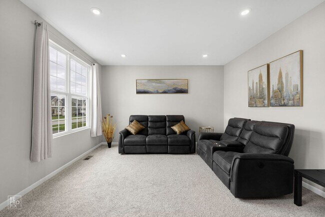 Building Photo - Luxury Five Bedroom Plainfield Rental