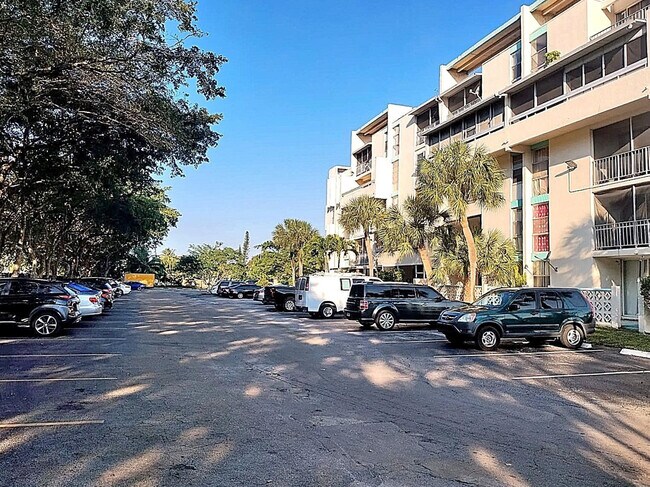 Building Photo - 2017 NW 46th Ave