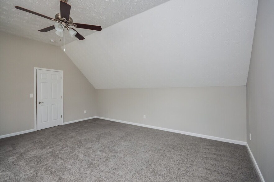 Building Photo - 5476 Perching Pl