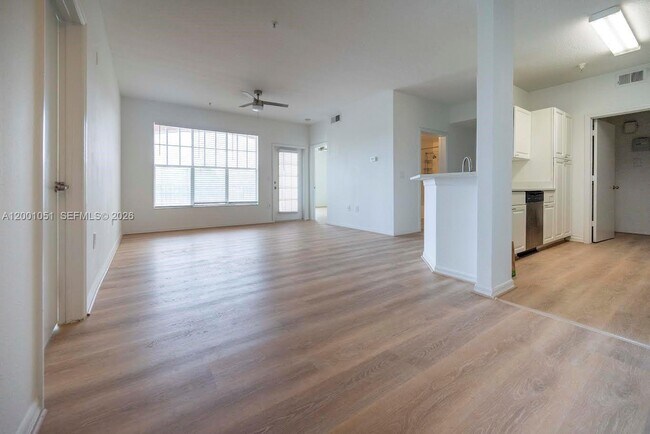 Building Photo - 5554 Metrowest Blvd