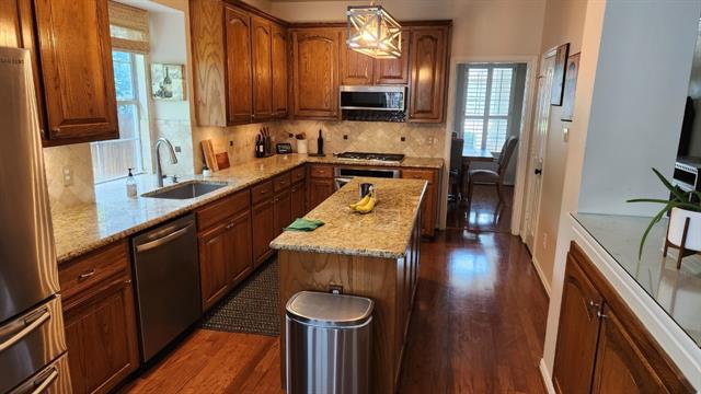 Building Photo - 209 Ivy Glen Dr