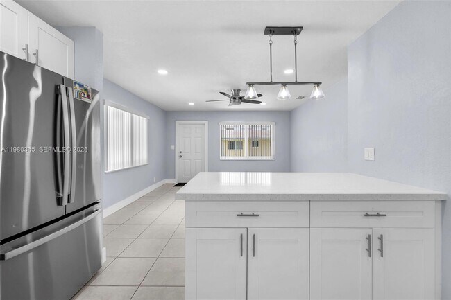 Building Photo - 367 Phippen Waiters Rd