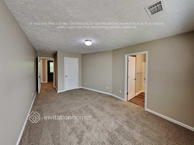 Building Photo - 6975 Calderwood Dr