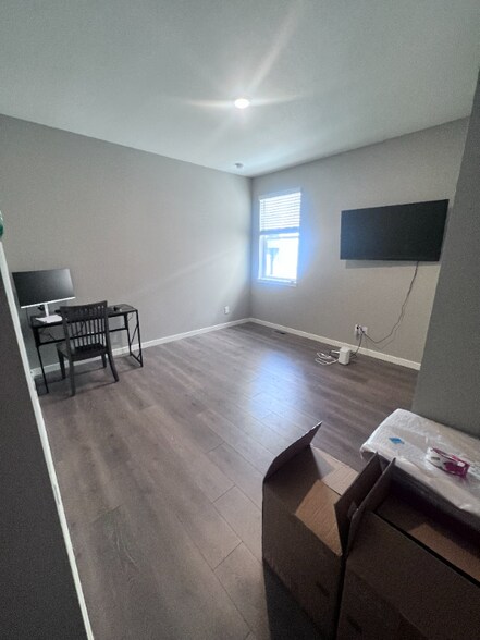 Building Photo - 4202 Fox Grove Dr