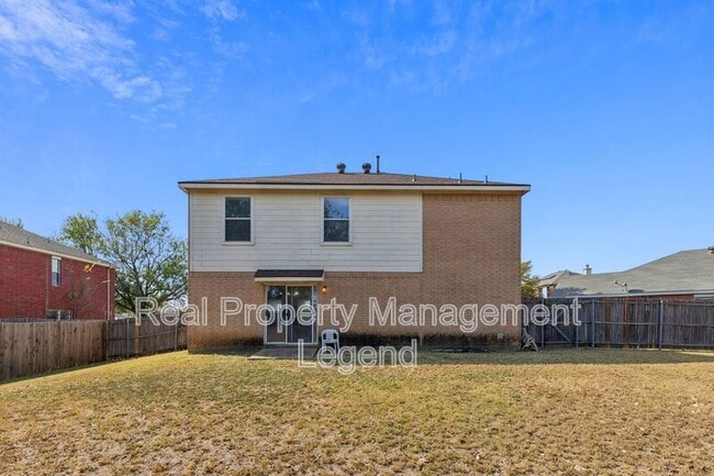 Building Photo - 1400 Caleo Dr
