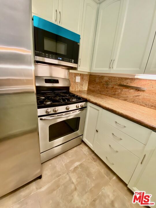 Building Photo - 6375 Green Valley Cir