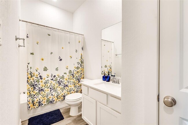 Building Photo - 833 Whitetail Dr