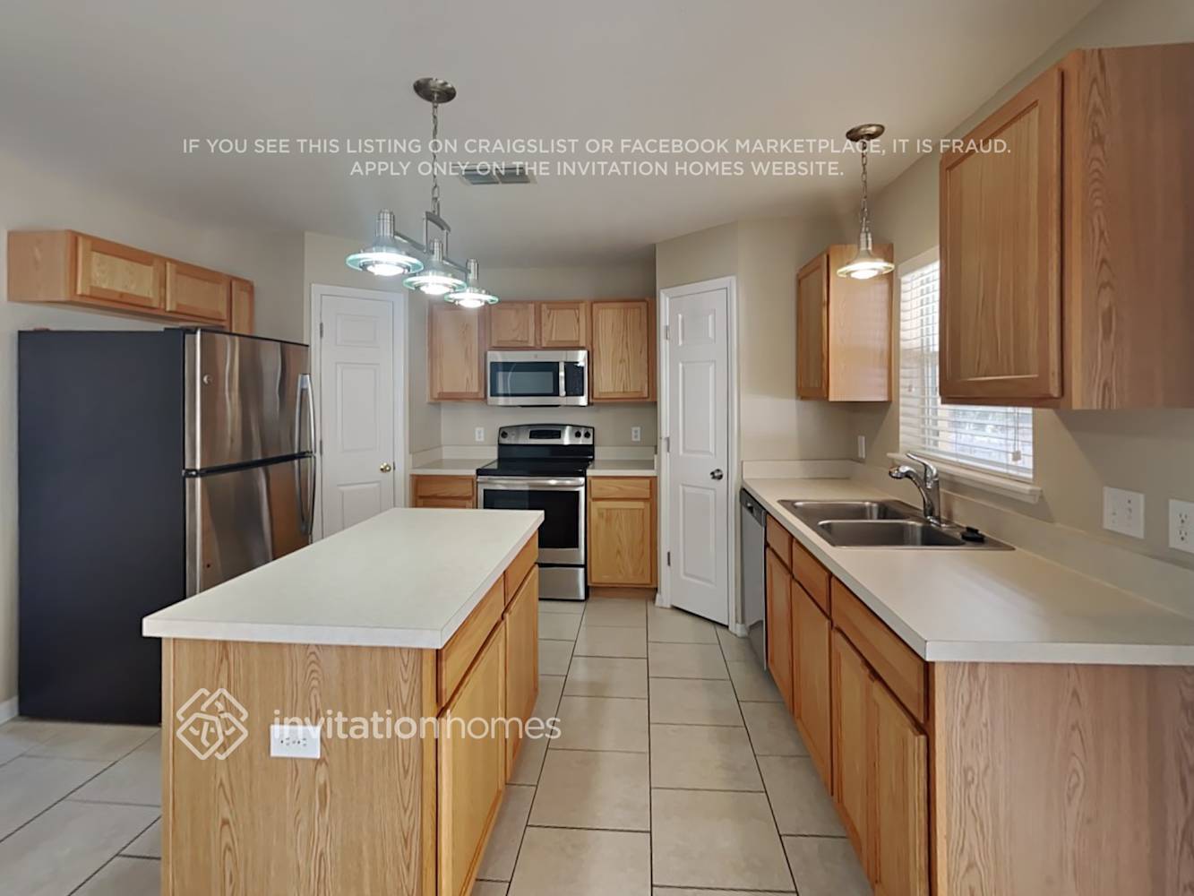 Building Photo - 5728 Oakwood Knoll Dr