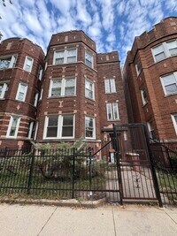 Building Photo - 7819 S Cornell Ave