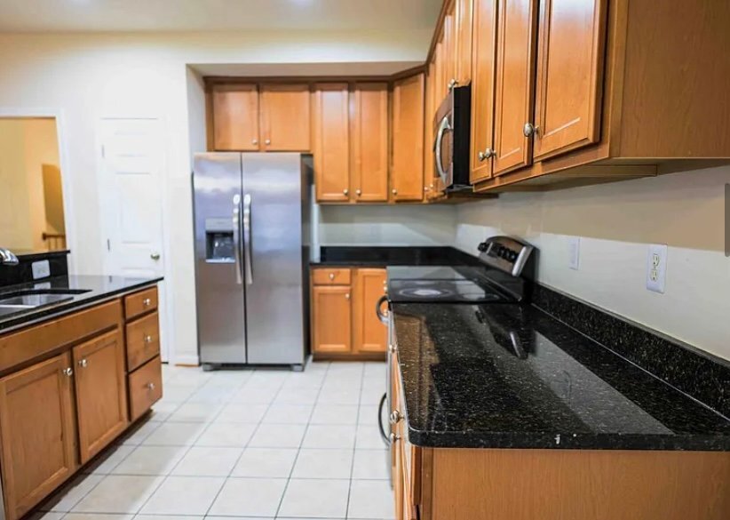 Building Photo - 2691 Sheffield Hill Way