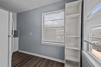 Building Photo - 1919 McDuffie St